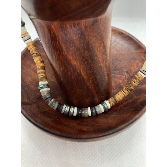 Vintage Hawaiian Multi Shell Coconut Puka Shell Choker Necklace 90s Silver Tone - Picture 5 of 5